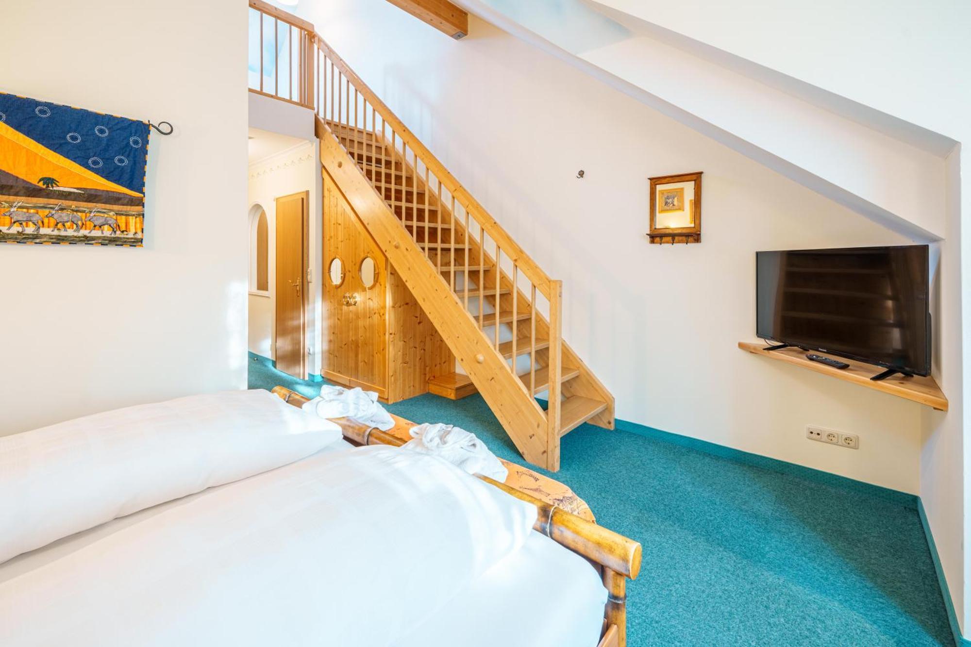 Koenig Ludwig Design Hotel Neu Zimmer Mit Sauna Oder Whirlpool Oder Mehr Altötting Exteriér fotografie