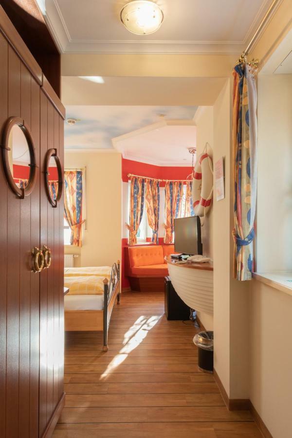 Koenig Ludwig Design Hotel Neu Zimmer Mit Sauna Oder Whirlpool Oder Mehr Altötting Exteriér fotografie